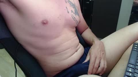 Snapshot of lushboy90 chatting on 02.17.25 lushboy90 online show from 02.17.25