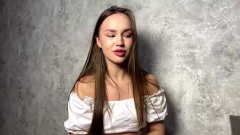 Snapshot of lushmira chatting on 09.25.25 Mira online show from 09.25.25
