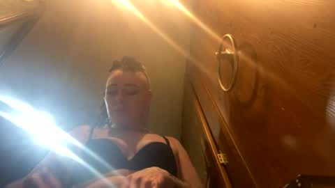Kikithebaee online show from 02.28.25