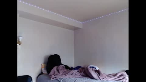 Snapshot of lust_j chatting on 09.21.25 LUST online show from 09.21.25