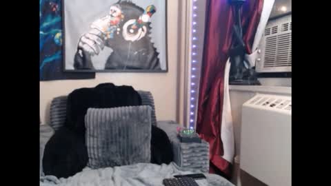 Snapshot of lust_j chatting on 02.16.26 LUST online show from 02.16.26