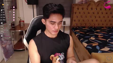 Snapshot of lustdesirex19 chatting on 02.28.25 David online show from 02.28.25