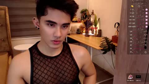 Snapshot of lustdesirex19 chatting on 12.05.25 David online show from 12.05.25