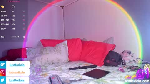 Snapshot of lustforlola chatting on 01.07.25 LOLA online show from 01.07.25