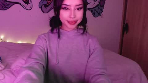 Snapshot of lustful_aprilx chatting on 12.27.24 Valerie  April   online show from 12.27.24