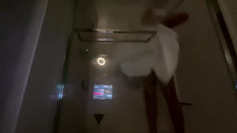 Snapshot of lustful_goat chatting on 10.10.25 lustful_goat online show from 10.10.25