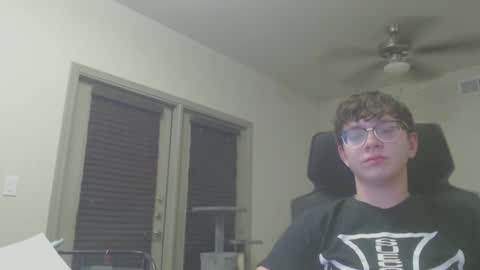 Snapshot of lustfullives chatting on 03.12.25 LustfulLives online show from 03.12.25