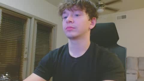 Snapshot of lustfullives chatting on 02.14.26 LustfulLives online show from 02.14.26