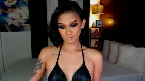 AdriannaFowks online show from 12.15.24