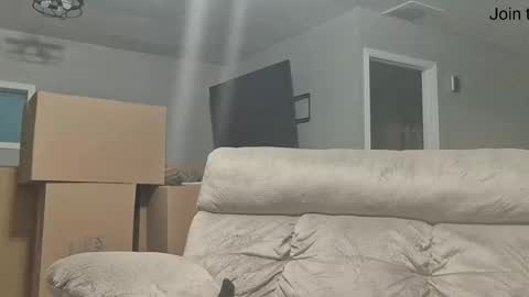 Snapshot of lustlivenow chatting on 02.25.26 GUY --- GIRL online show from 02.25.26