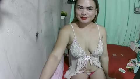 Flora Mae online show from 04.16.26