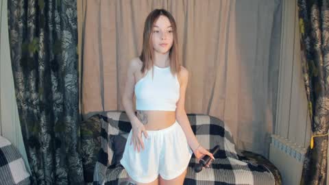 Snapshot of lusty_miss_di chatting on 01.22.25 Isabel online show from 01.22.25