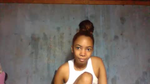 Snapshot of lutchia chatting on 12.15.25 lutchia online show from 12.15.25
