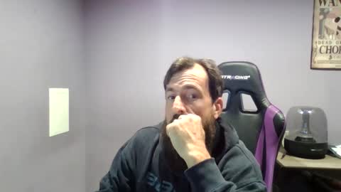 Snapshot of luv2likslit611455 chatting on 10.10.25 Luv2likslit online show from 10.10.25