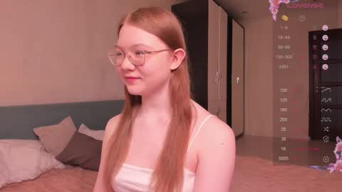 Snapshot of luv_tessa chatting on 03.21.26 Tessa online show from 03.21.26