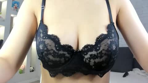 Snapshot of luv_yuna chatting on 03.04.26 Yuna online show from 03.04.26