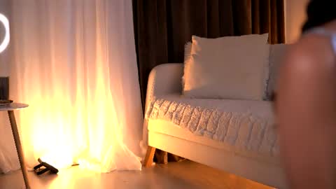 Caprice online show from 06.19.26