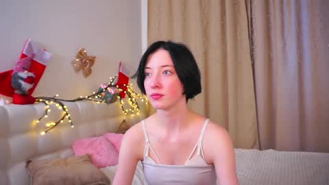 Snapshot of luvenianitschke chatting on 01.11.26 Sasha online show from 01.11.26