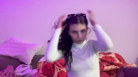 Snapshot of luvkoko chatting on 10.05.25 luvkoko online show from 10.05.25