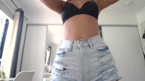 Livvyy online show from 01.09.25