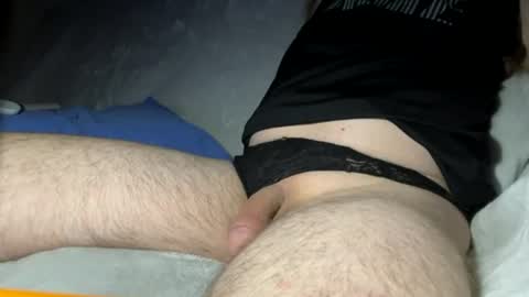 Snapshot of luvs2lickhotlips chatting on 06.28.26 luvs2lickhotlips online show from 06.28.26