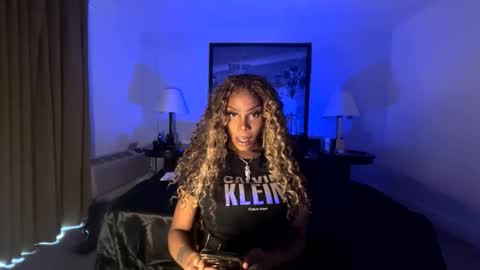 luvvlee online show from 05.01.26