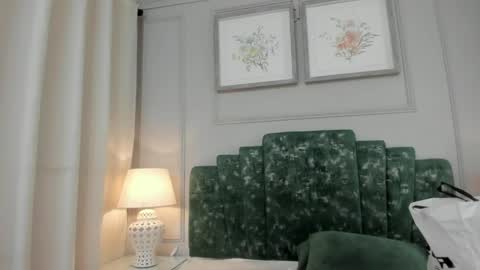 lux_bitchx online show from 05.26.26