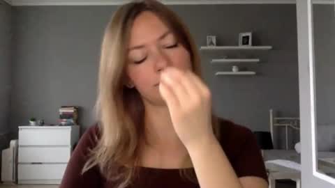 Millie online show from 11.09.25