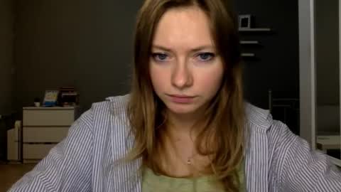 Snapshot of lux_millie chatting on 01.12.26 Millie online show from 01.12.26