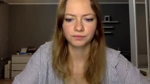 Snapshot of lux_millie chatting on 01.15.26 Millie online show from 01.15.26