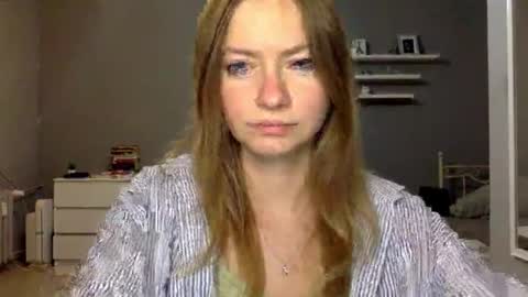 Snapshot of lux_millie chatting on 02.17.26 Millie online show from 02.17.26