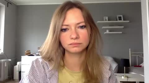 Snapshot of lux_millie chatting on 03.15.26 Millie online show from 03.15.26