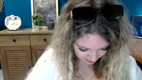 Donna online show from 05.28.26