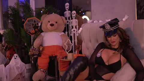 Snapshot of luxennoir chatting on 11.01.25 luxennoir online show from 11.01.25