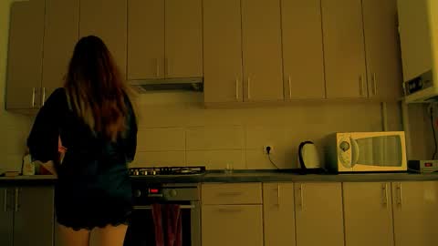 Snapshot of luxie_queen chatting on 09.09.25 Katie online show from 09.09.25