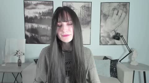 Snapshot of luxrayi chatting on 02.06.25 Ray online show from 02.06.25