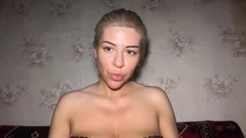 LuxSonyaStar online show from 07.13.26