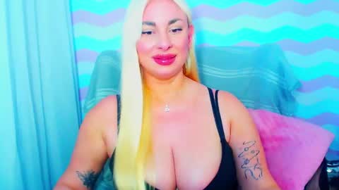 Snapshot of luxuriaaa chatting on 06.23.26 Luxuriaa online show from 06.23.26