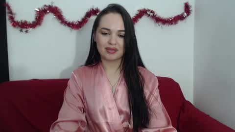 Laura online show from 01.11.25