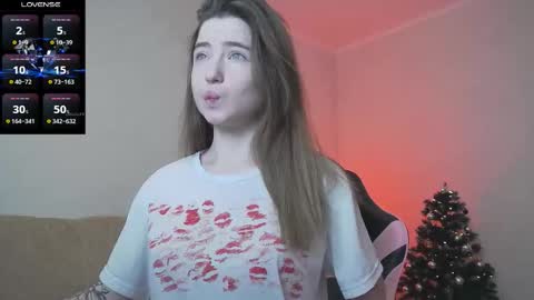 Snapshot of luxuryalma18 chatting on 12.15.25 Alma online show from 12.15.25