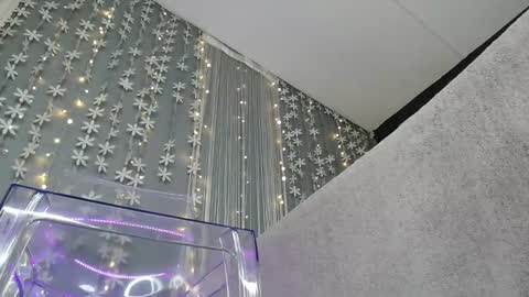 Lux for your fun online show from 12.12.24