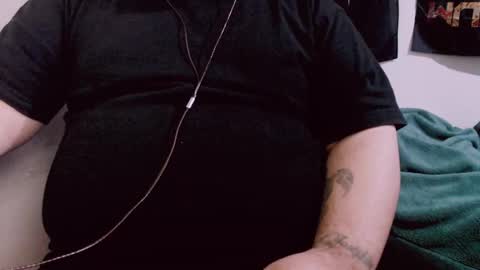 Snapshot of lvcifer_ chatting on 01.24.25 ayoo online show from 01.24.25