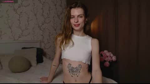 Snapshot of ly_lydia chatting on 11.15.25 ly lydia online show from 11.15.25