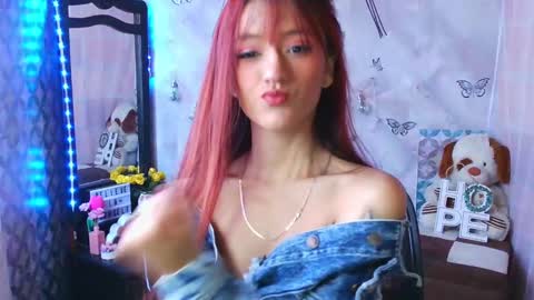 Snapshot of lya_ch chatting on 01.25.25 Call me Lia  online show from 01.25.25