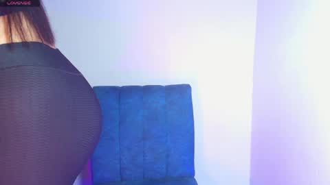 Snapshot of lya_dubois_ chatting on 05.27.26 LYA DUBOIS online show from 05.27.26