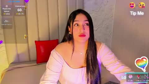 Snapshot of lya_dubois_ chatting on 06.12.26 LYA DUBOIS online show from 06.12.26