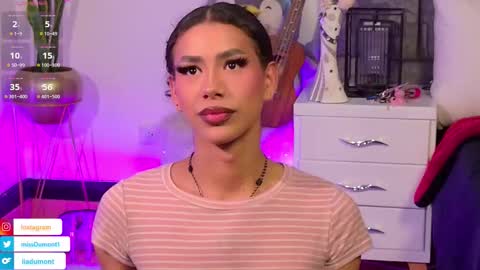 Snapshot of lyadumont chatting on 01.09.26 LYA online show from 01.09.26