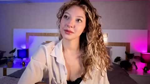 Lya Haven online show from 08.08.26