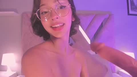 Lya Lee online show from 12.16.25