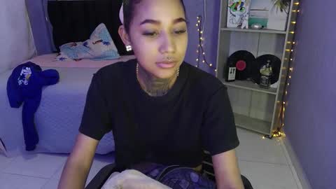 Snapshot of lyam_ebony chatting on 11.16.25 lyam_ebony online show from 11.16.25